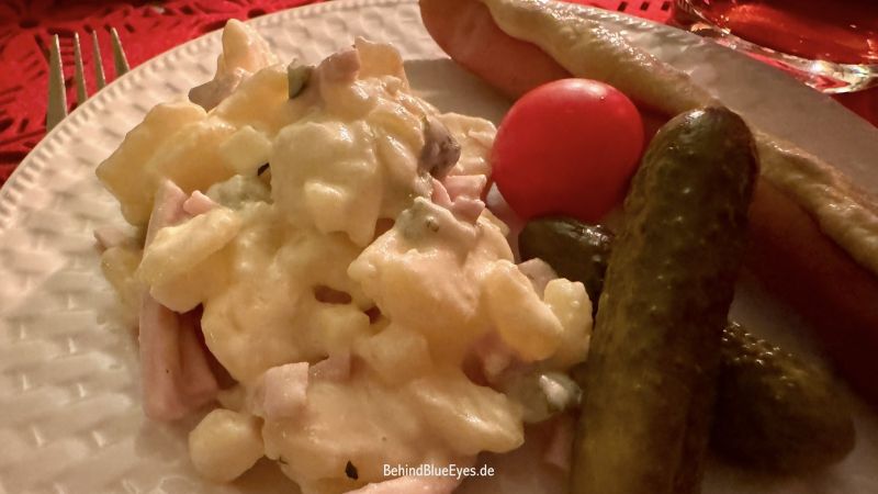 Image for the Tweet beginning: Nochmal essen. Nochmal ein Klassiker.